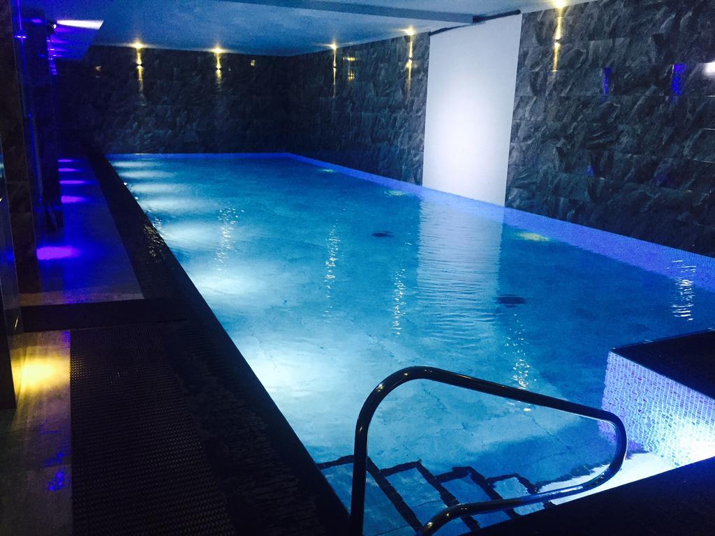 The Howbeck & The Retreat Incl Off-Site Health Club And Parking Ev Point Available Windermere Exterior photo